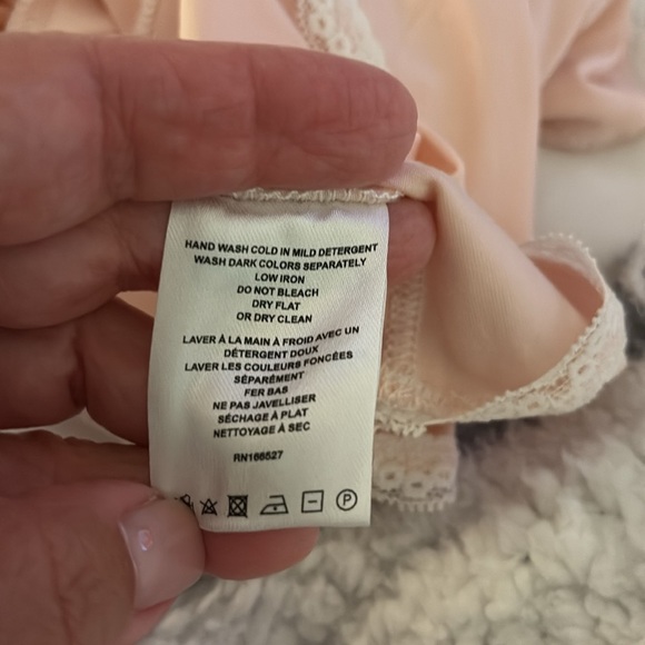 GUIZIO Dainty Light Pink Camisole - Picture 11 of 11